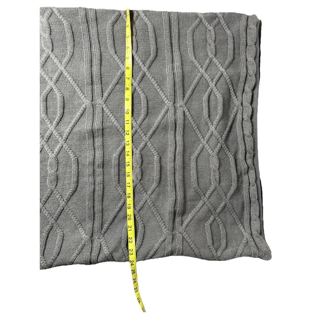 Signature Madison Park‎ Cozy Gray Chunky Sweater Knit Pillow Sham Cover 24x24